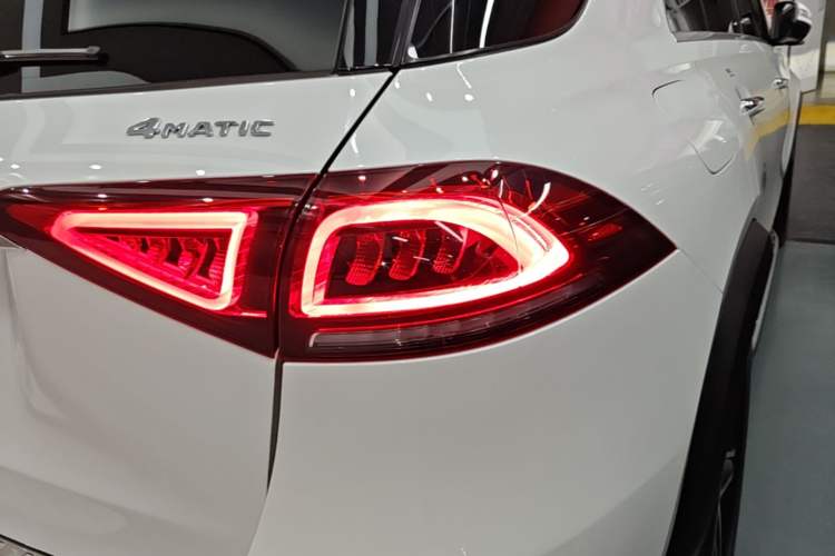 Used Mercedes-Benz GLE-Class  Right Rear Taillight