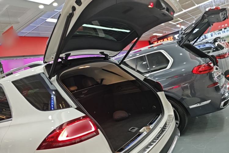 Used Mercedes-Benz GLE-Class  Trunk