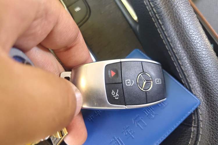 Used Mercedes-Benz GLE-Class 2020 GLE 450 U.S. specification Vehicle Key