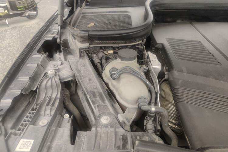 Used Mercedes-Benz GLE-Class 2021 GLE 450 4MATIC AMG Line Engine Bay Right