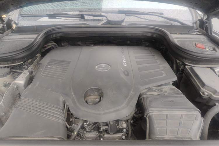 Used Mercedes-Benz GLE-Class 2021 GLE 450 4MATIC AMG Line Engine Bay