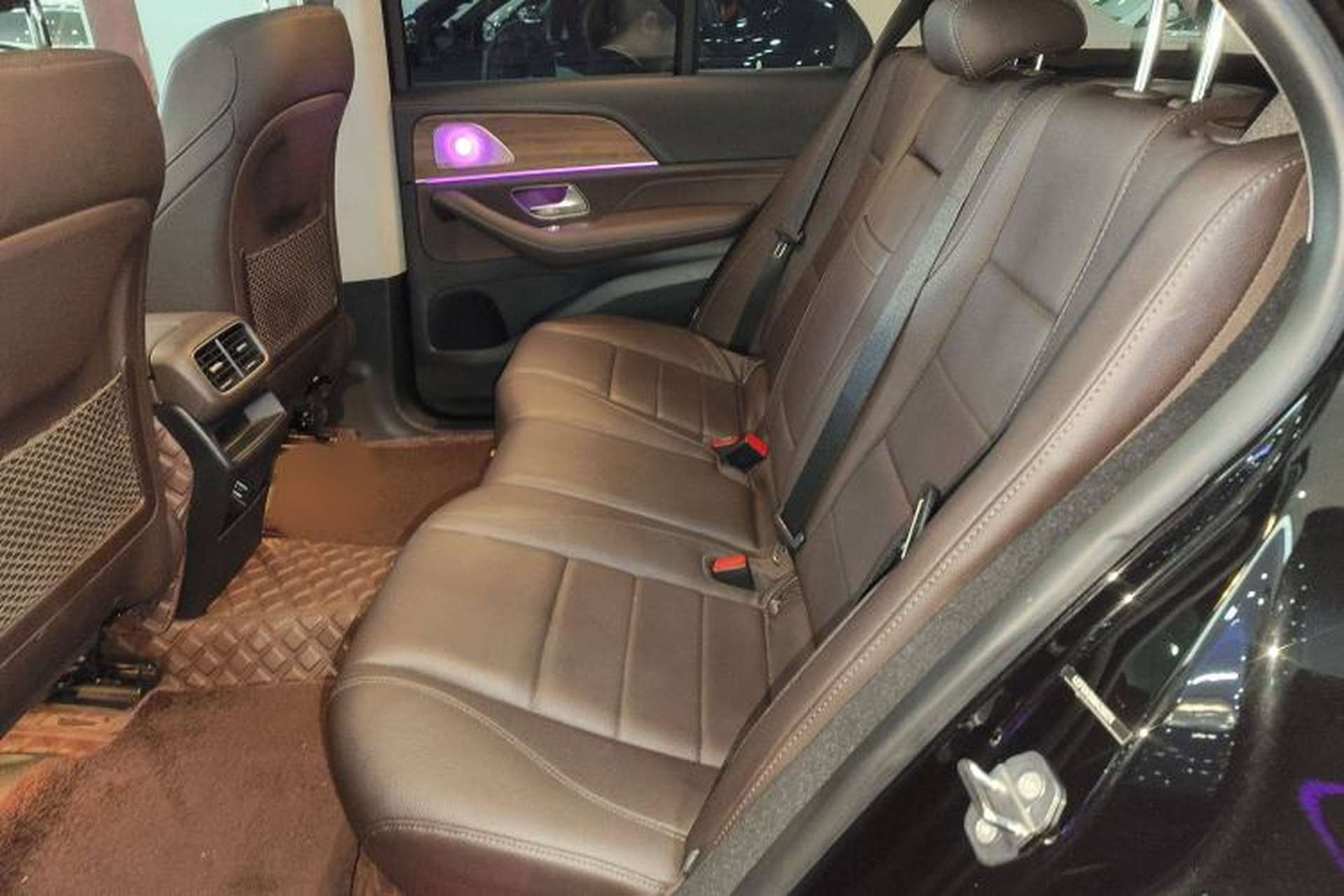 Used Mercedes-Benz GLE-Class 2021 GLE 450 4MATIC AMG Line Interior 4