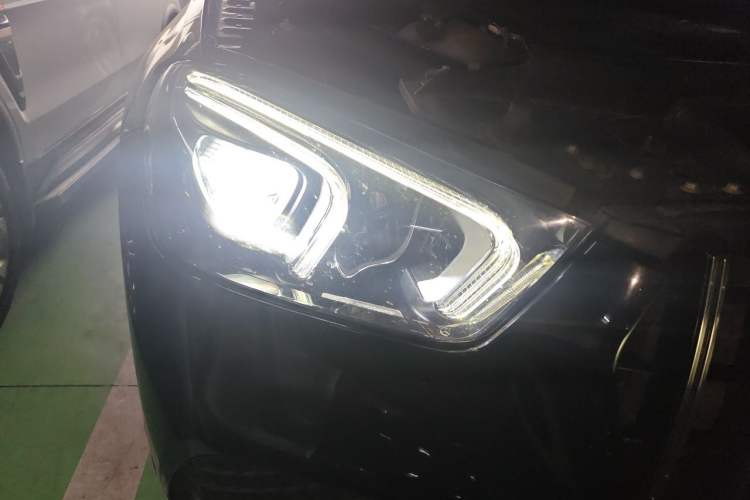 Used Mercedes-Benz GLE-Class  Right Front Headlight
