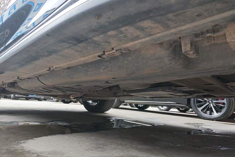 Used Mercedes-Benz GLE-Class 2021 GLE 350 4MATIC Dynamic Edition Right Side Sill