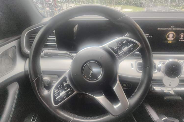 Used Mercedes-Benz GLE-Class 2021 GLE 450 4MATIC AMG Line Steering Wheel