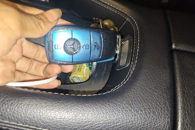 Used Mercedes-Benz GLE-Class  Vehicle Key