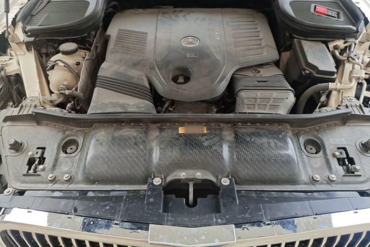 Used Mercedes-Benz GLE-Class  Engine Bay