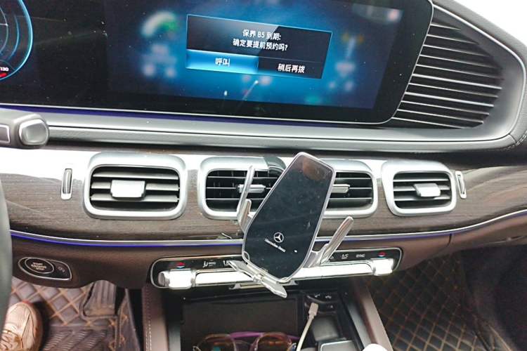 Used Mercedes-Benz GLE-Class 2022 GLE 350 4MATIC Dynamic Edition Audio And AC Panel