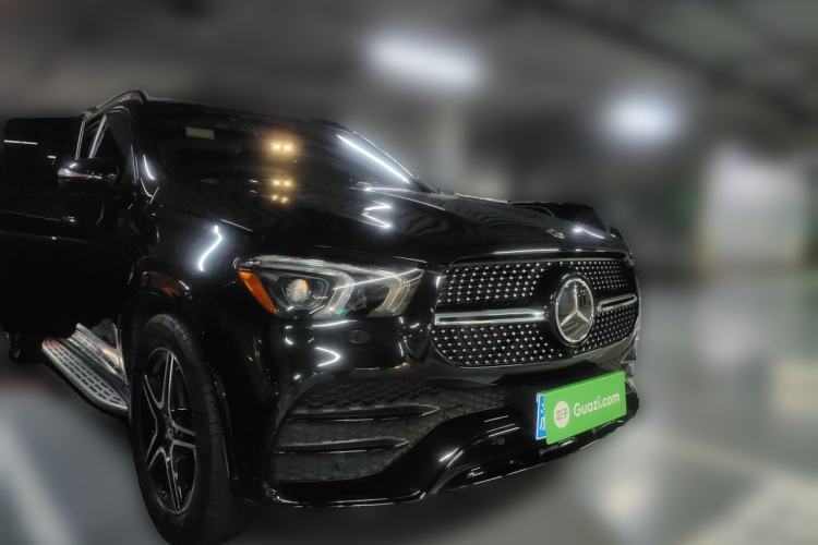Used Mercedes-Benz GLE-Class  Front Right 45 Deg
