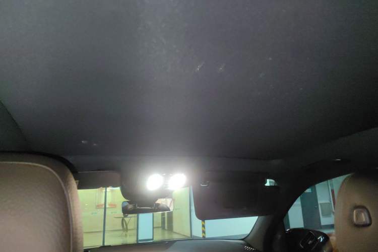 Used Mercedes-Benz GLE-Class  Headliner
