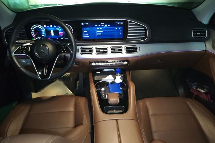 Used Mercedes-Benz GLE-Class 2023 GLE 450 4MATIC AMG Line Center Console