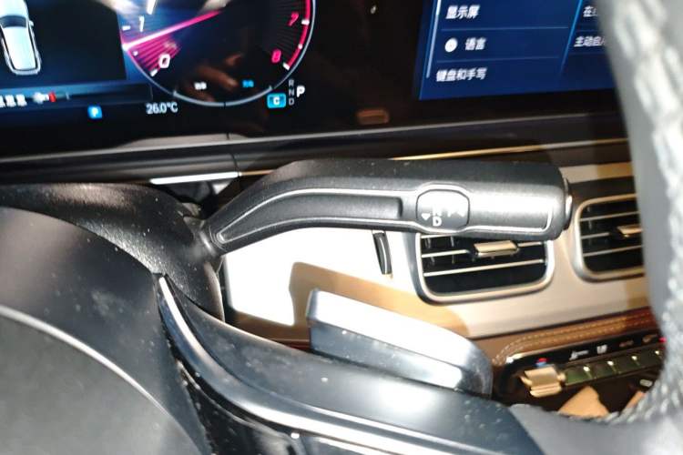 Used Mercedes-Benz GLE-Class 2023 GLE 450 4MATIC AMG Line Gear Lever