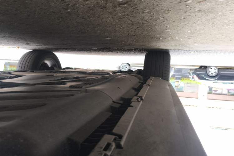 Used Mercedes-Benz GLE-Class 2024 GLE 450 4MATIC Stylish Model Chassis Rear Left