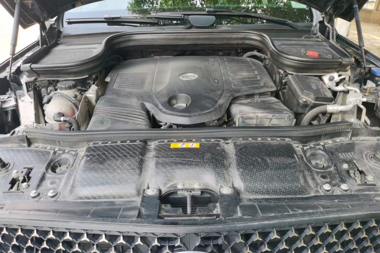 Used Mercedes-Benz GLE-Class 2024 GLE 450 4MATIC Stylish Model Engine Bay