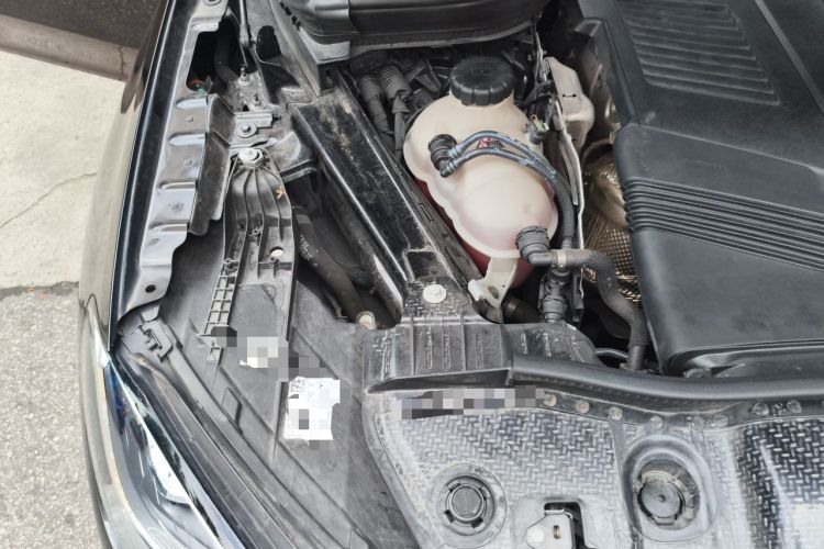 Used Mercedes-Benz GLE-Class 2024 GLE 450 4MATIC Stylish Model Engine Bay Right