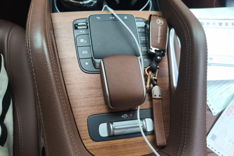 Used Mercedes-Benz GLE-Class 2024 GLE 450 4MATIC Stylish Model Gear Lever