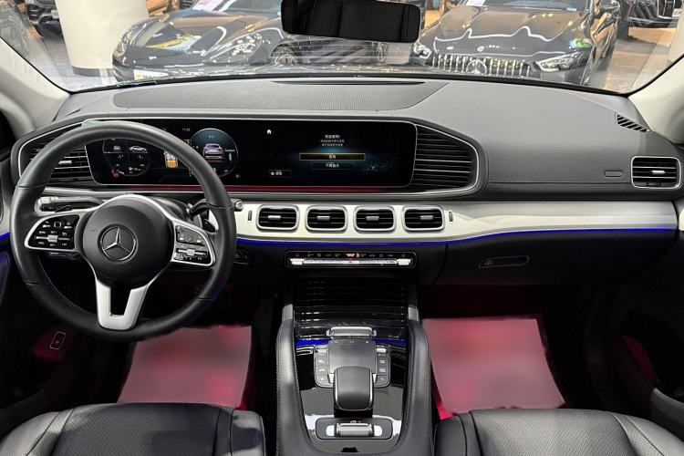 Used Mercedes-Benz GLE Coupe 2020 GLE 350 4MATIC Coupe SUV Luxury Model Interior 1