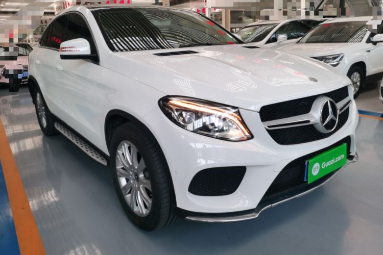 Used Mercedes-Benz GLE Coupe 2018 GLE 320 4MATIC Coupe SUV Front Right 45 Deg