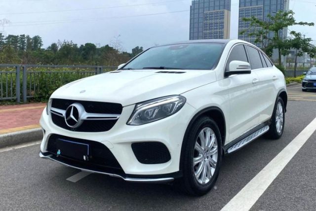 Ojetý Mercedes-Benz GLE Coupe 2015 GLE 320 4MATIC Coupe SUV
