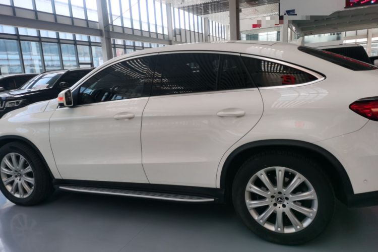 Used Mercedes-Benz GLE Coupe 2018 GLE 320 4MATIC Coupe SUV Left Side
