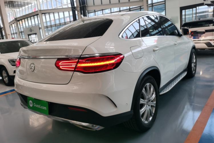 Used Mercedes-Benz GLE Coupe 2018 GLE 320 4MATIC Coupe SUV Rear Right 45 Deg