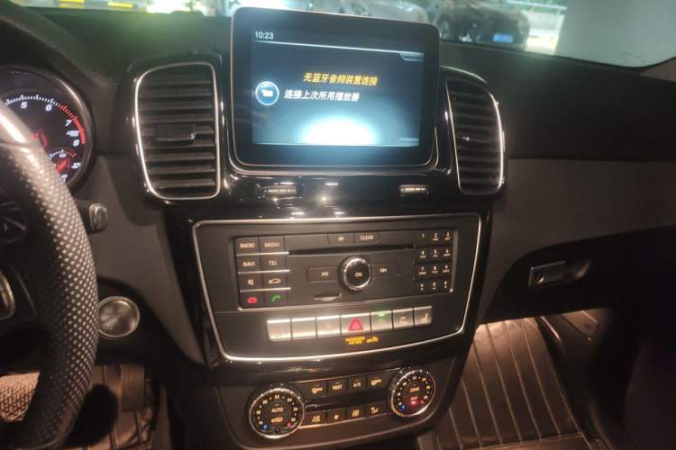 Used Mercedes-Benz GLE Coupe 2015 GLE 400 4MATIC Coupe SUV Audio And AC Panel