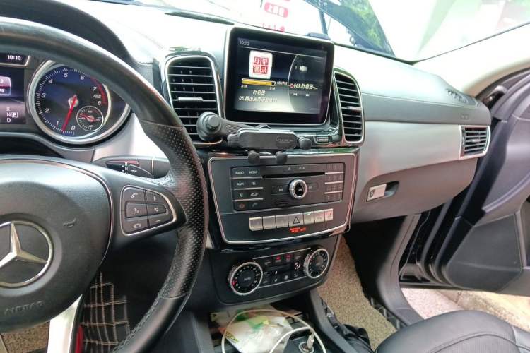 Used Mercedes-Benz GLE Coupe 2015 GLE 320 4MATIC Coupe SUV Audio And AC Panel
