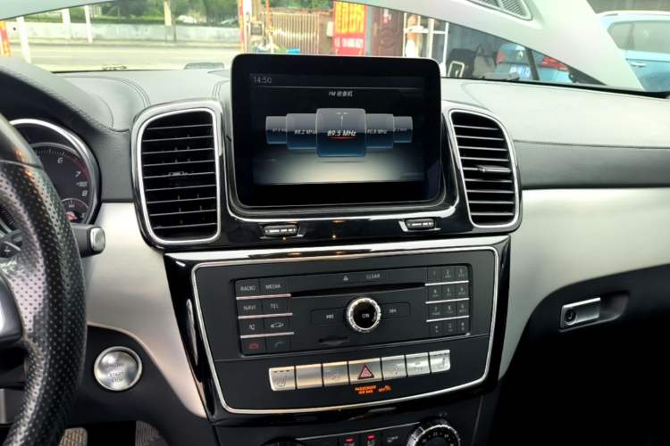 Used Mercedes-Benz GLE Coupe 2015 GLE 320 4MATIC Coupe SUV Audio And AC Panel