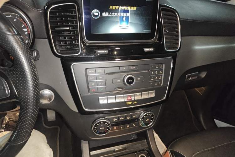 Used Mercedes-Benz GLE Coupe 2015 GLE 320 4MATIC Coupe SUV Audio And AC Panel