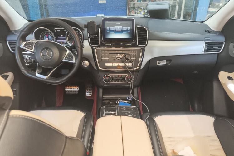 Used Mercedes-Benz GLE Coupe 2015 GLE 450 AMG 4MATIC Coupe SUV Center Console