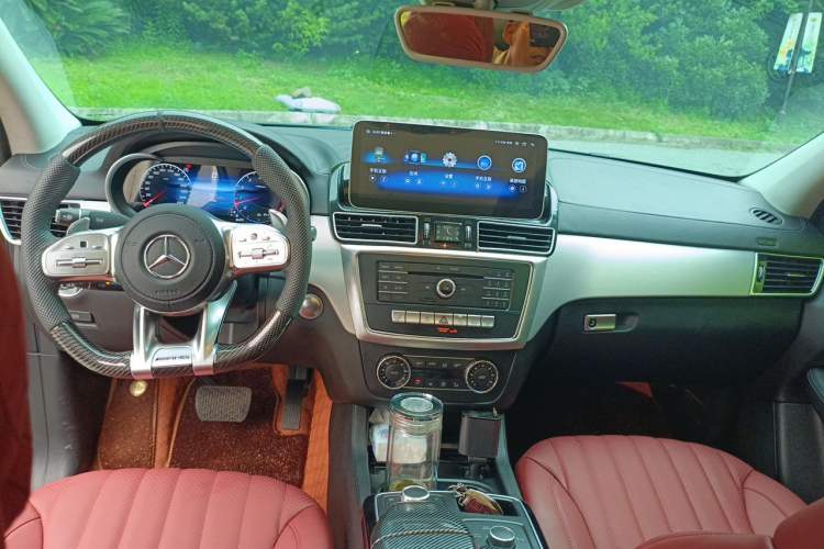 Used Mercedes-Benz GLE Coupe 2015 GLE 320 4MATIC Coupe SUV Center Console