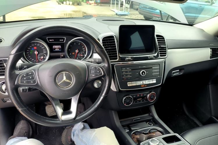 Used Mercedes-Benz GLE Coupe 2015 GLE 320 4MATIC Coupe SUV Center Console