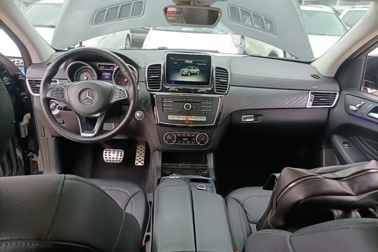 Used Mercedes-Benz GLE Coupe 2015 GLE 320 4MATIC Coupe SUV Center Console