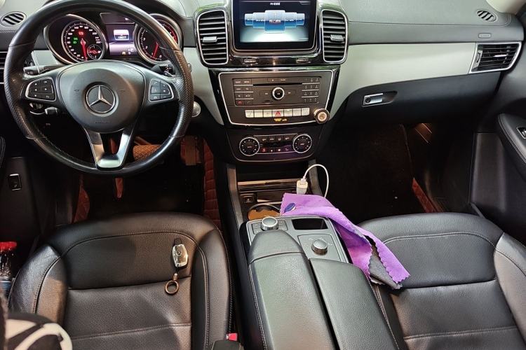 Used Mercedes-Benz GLE Coupe 2015 GLE 320 4MATIC Coupe SUV Center Console