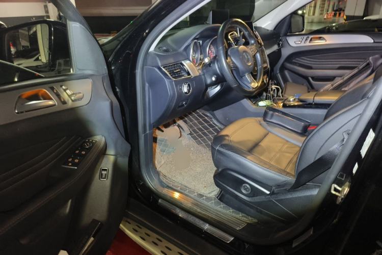 Used Mercedes-Benz GLE Coupe 2015 GLE 320 4MATIC Coupe SUV Driver Seat