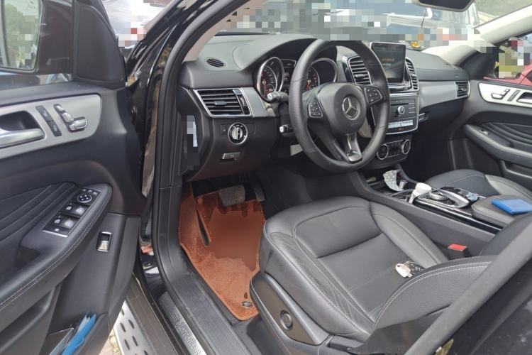 Used Mercedes-Benz GLE Coupe 2015 GLE 400 4MATIC Coupe SUV Driver Seat