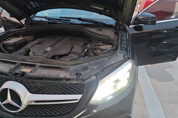 Used Mercedes-Benz GLE Coupe 2015 GLE 320 4MATIC Coupe SUV Engine Bay Left