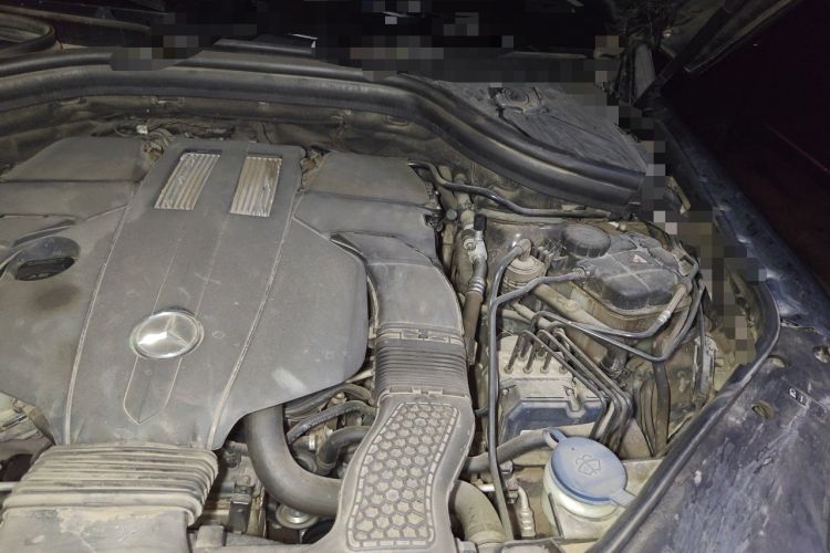 Used Mercedes-Benz GLE Coupe 2015 GLE 400 4MATIC Coupe SUV Engine Bay Left