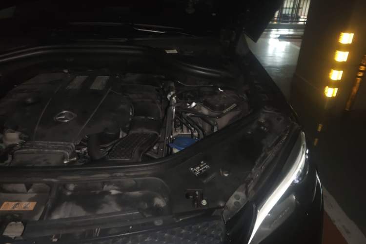 Used Mercedes-Benz GLE Coupe 2015 GLE 400 4MATIC Coupe SUV Engine Bay Left