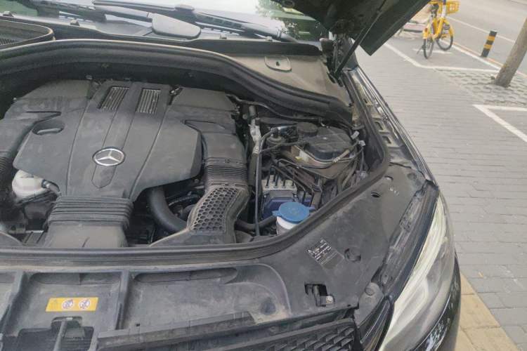 Used Mercedes-Benz GLE Coupe 2015 GLE 320 4MATIC Coupe SUV Engine Bay Left