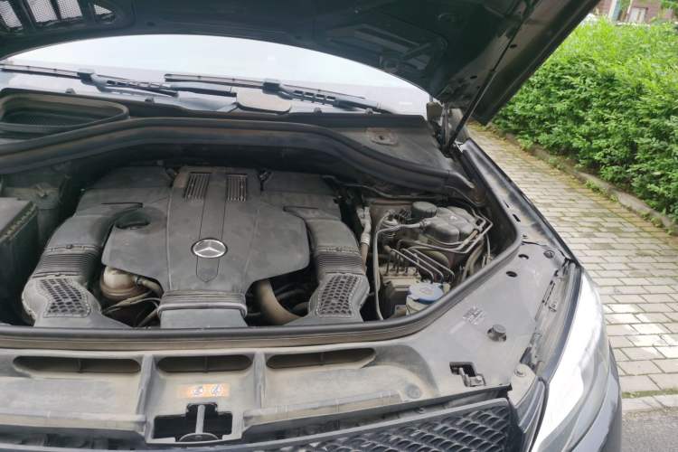Used Mercedes-Benz GLE Coupe 2015 GLE 320 4MATIC Coupe SUV Engine Bay Left
