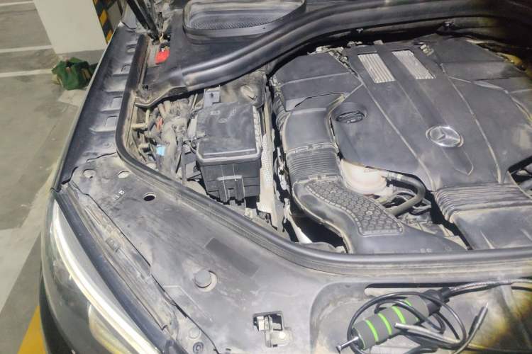 Used Mercedes-Benz GLE Coupe 2015 GLE 400 4MATIC Coupe SUV Engine Bay Right