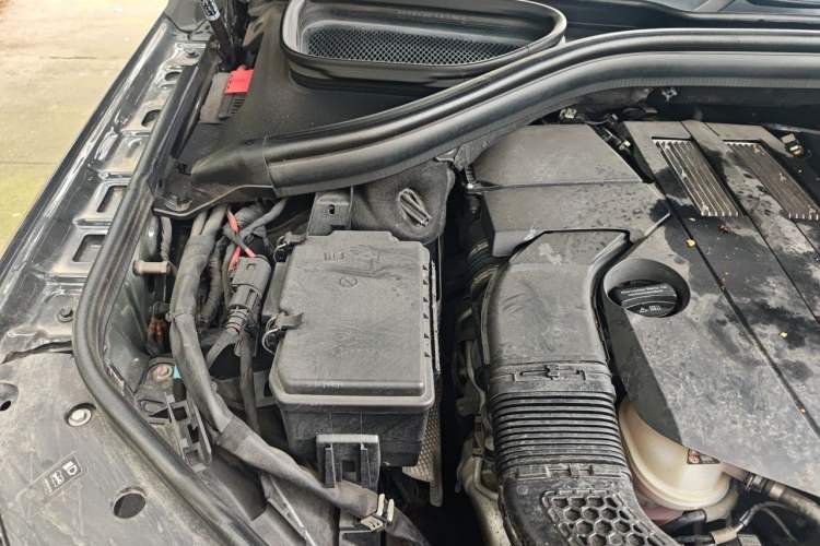 Used Mercedes-Benz GLE Coupe 2015 GLE 320 4MATIC Coupe SUV Engine Bay Right