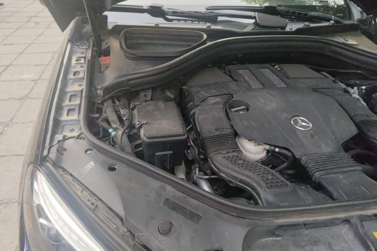Used Mercedes-Benz GLE Coupe 2015 GLE 320 4MATIC Coupe SUV Engine Bay Right