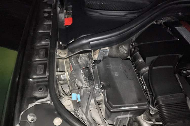 Used Mercedes-Benz GLE Coupe 2015 GLE 450 AMG 4MATIC Coupe SUV Engine Bay Right