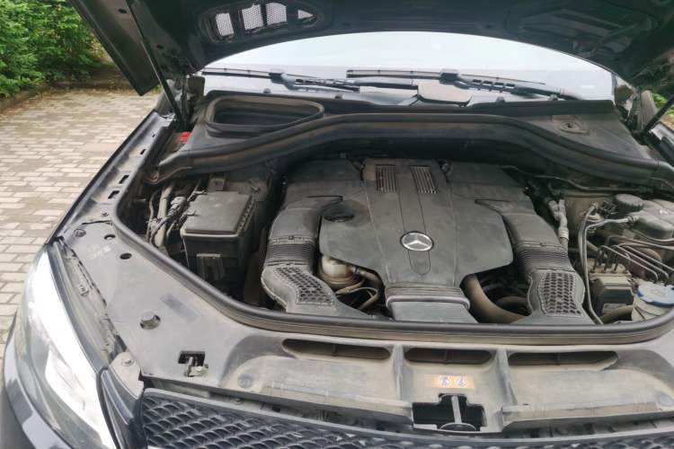 Used Mercedes-Benz GLE Coupe 2015 GLE 320 4MATIC Coupe SUV Engine Bay Right