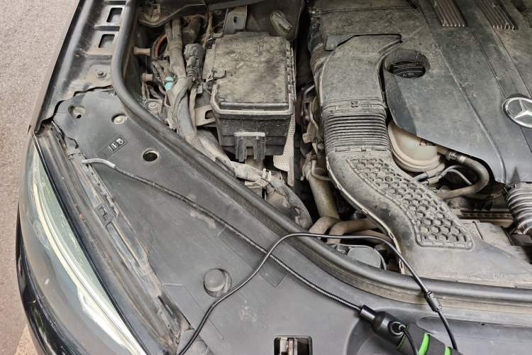 Used Mercedes-Benz GLE Coupe 2015 GLE 320 4MATIC Coupe SUV Engine Bay Right
