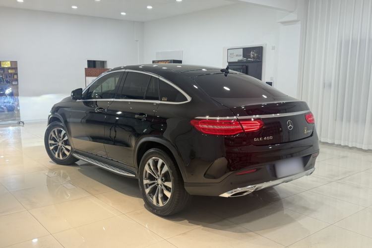 Used Mercedes-Benz GLE Coupe 2015 GLE 400 4MATIC Coupe SUV Exterior 3