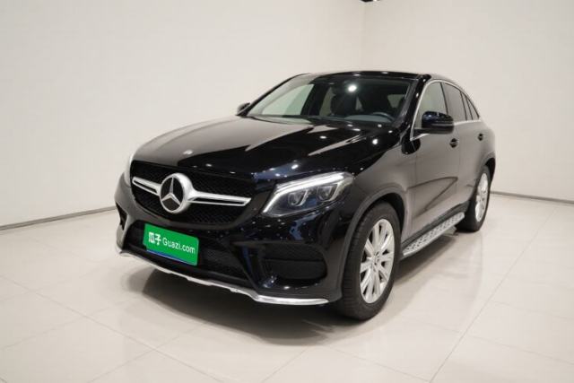 Mercedes-Benz GLE Coupe 2015 GLE 320 4MATIC Coupe SUV مستعملة