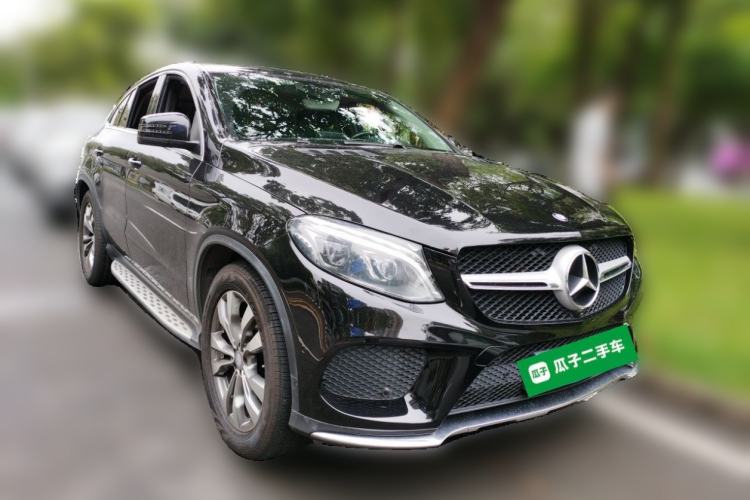 Used Mercedes-Benz GLE Coupe 2015 GLE 400 4MATIC Coupe SUV Front Right 45 Deg